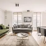 Highstay - Luxury Serviced - Place Vendome Apartmán