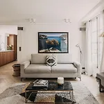 Highstay - Luxury Serviced - Place Vendome Apartmán