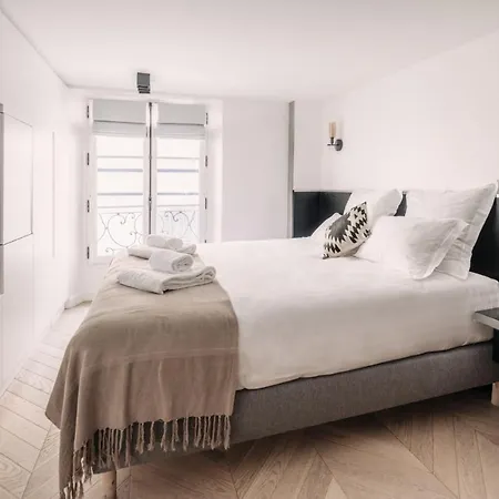 Highstay - Luxury Serviced - Place Vendome Apartment