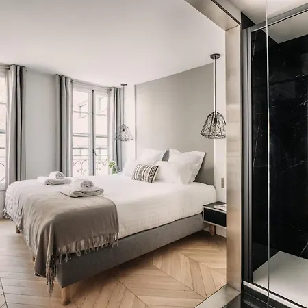 Highstay - Luxury Serviced - Place Vendome Apartment Paris